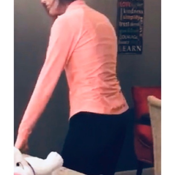 Old Navy Neon Pink Athletic Pullover (3 for $10) - Picture 6 of 6